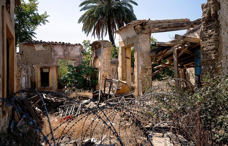 cover A rare view from inside Nicosia’s buffer zone