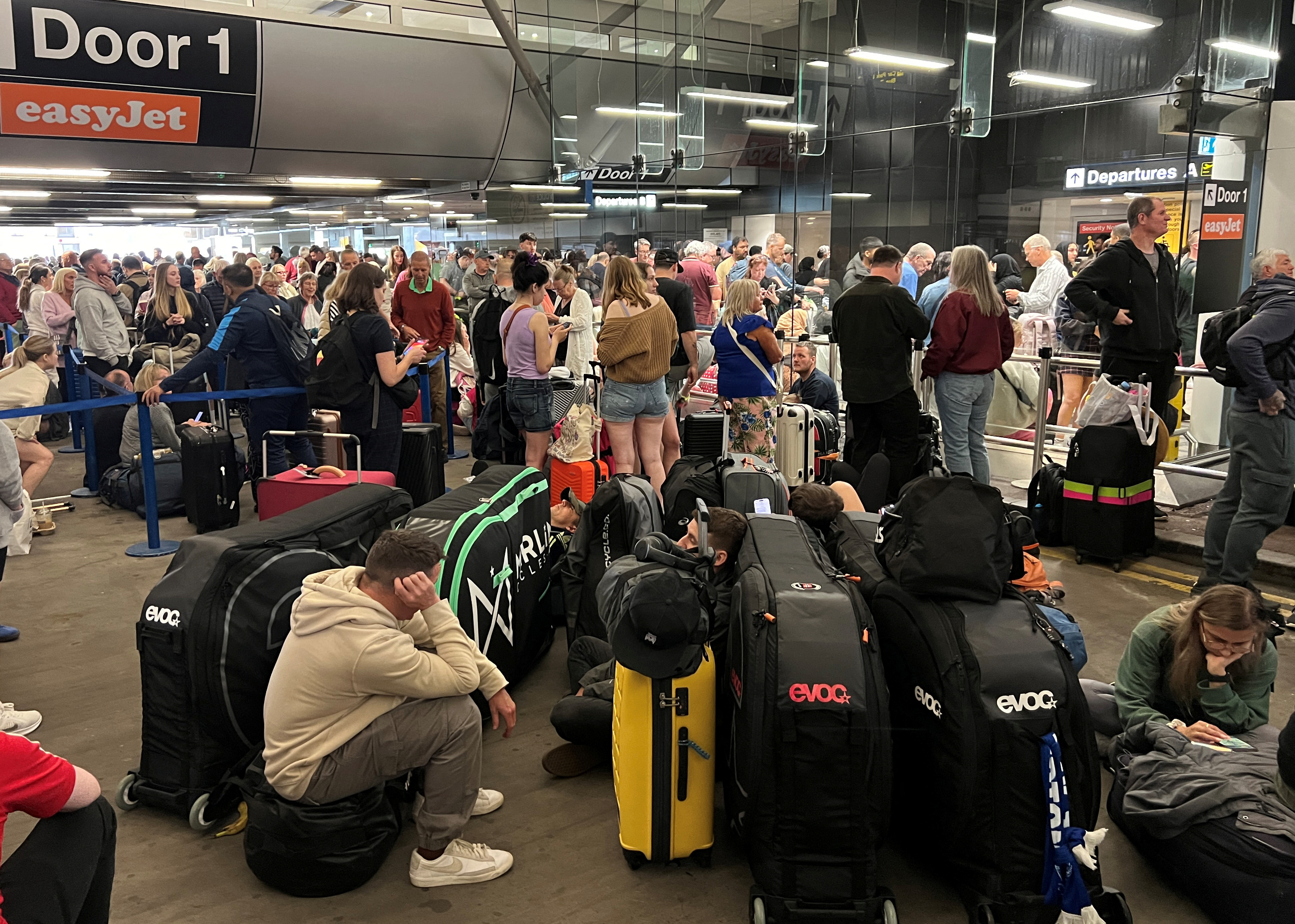 image Flight delays continue in Cyprus due to Manchester airport power outage
