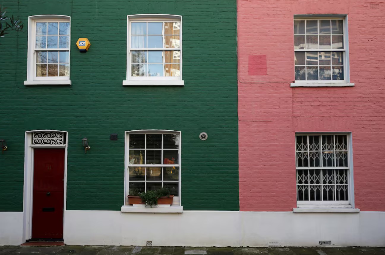 cover UK house prices rise 3.5 per cent year-on-year in May