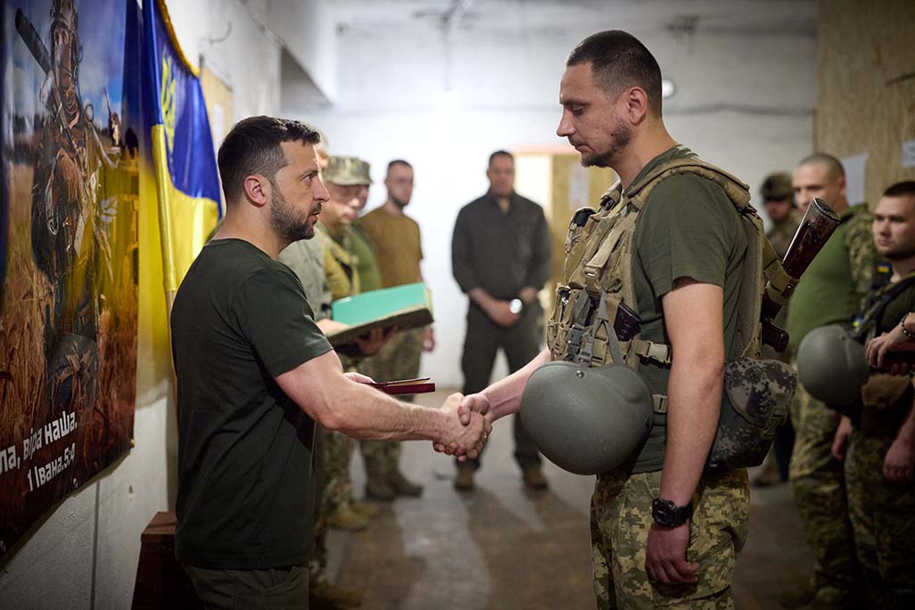 image Russian troops mount pressure on Ukrainian logistics hub