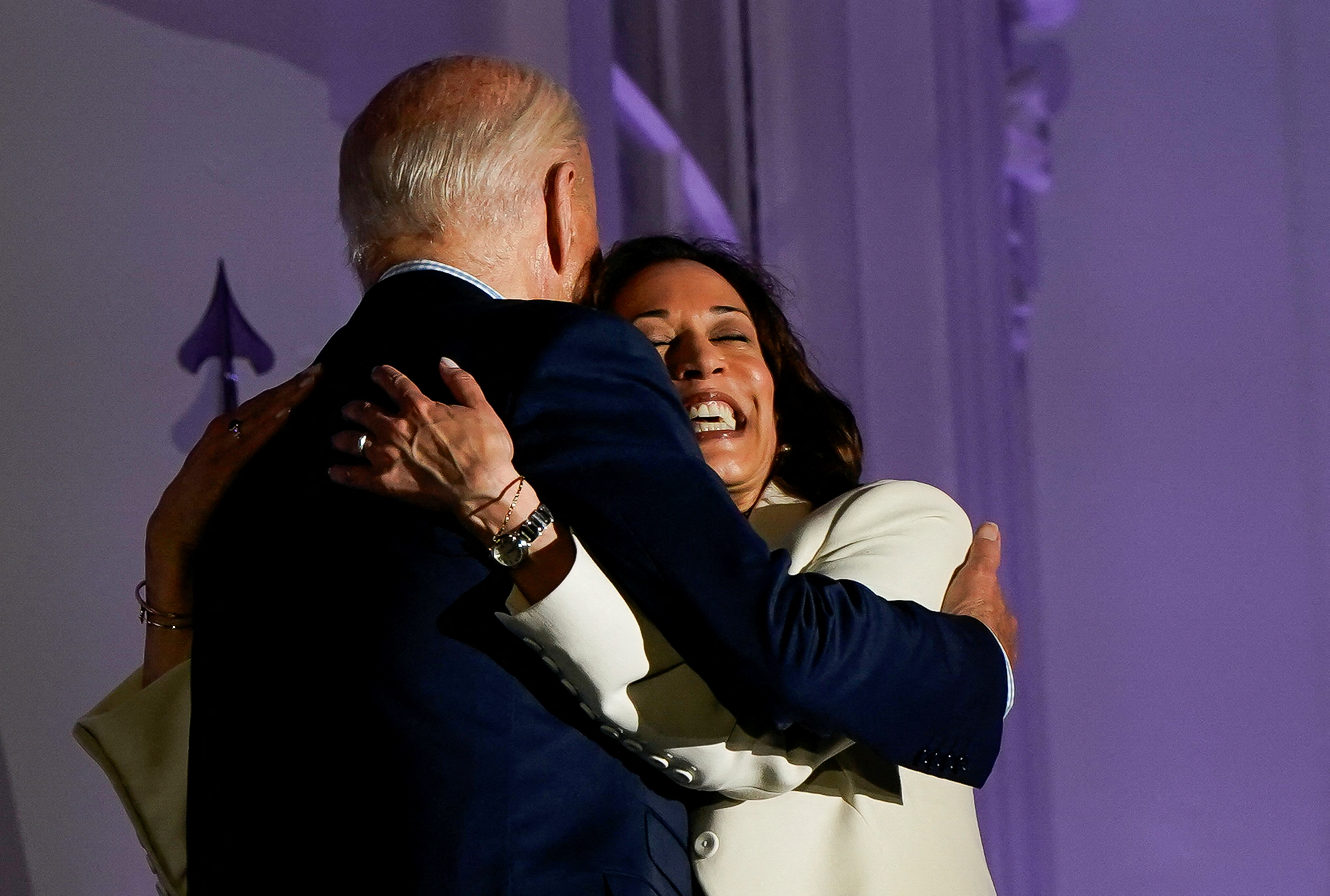 image Harris makes first appearance since launching Democratic presidential campaign
