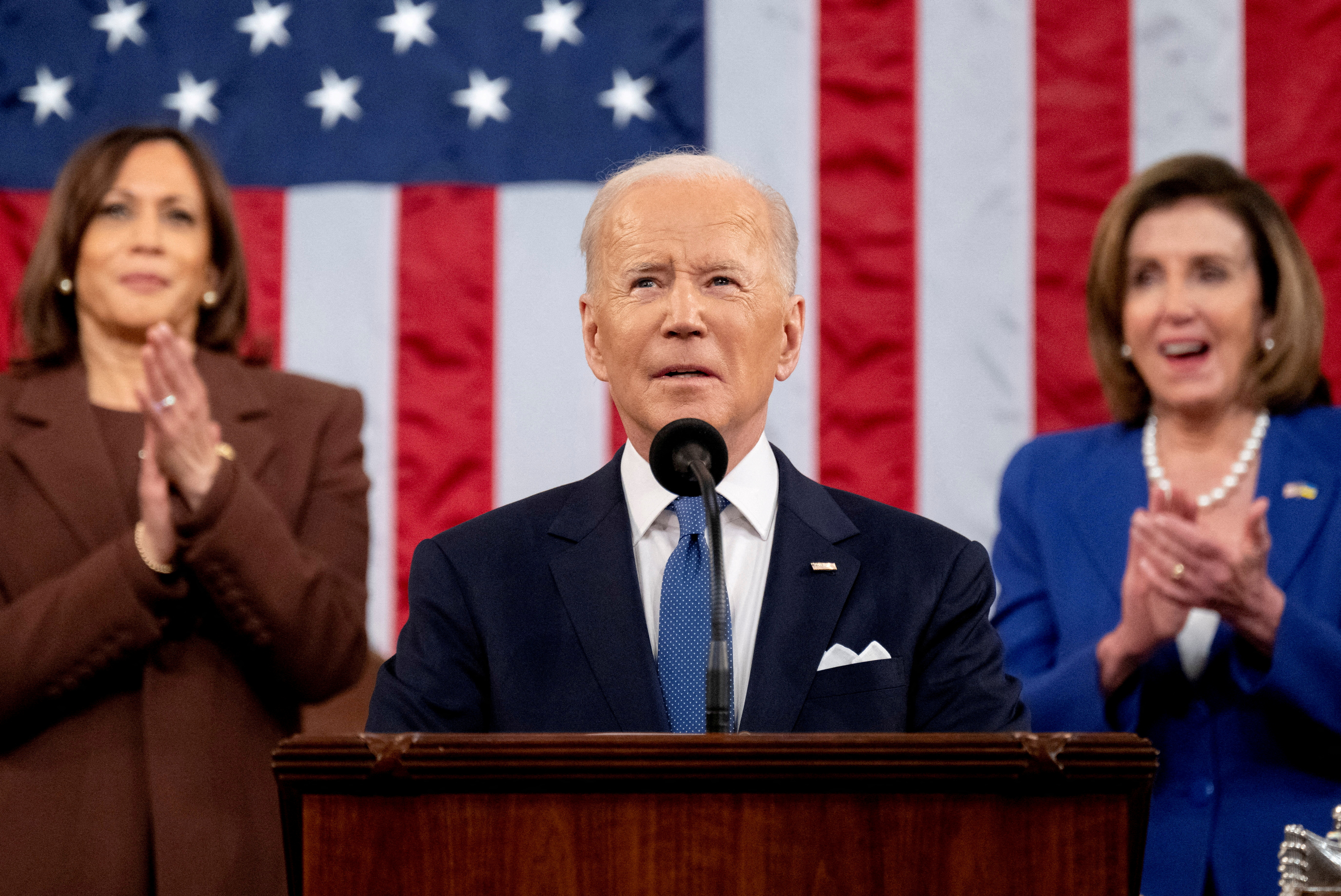 image Biden ends failing reelection campaign, backs Harris as nominee
