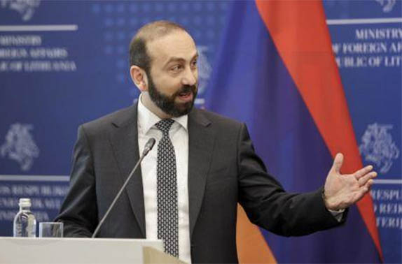 image Armenian foreign minister on visit to Cyprus