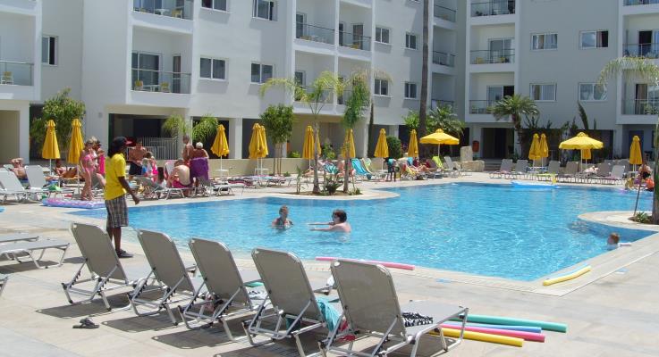 cover Cyprus hotels say season entails €25 million hit