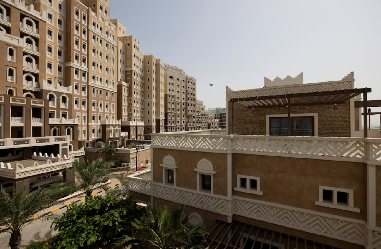 image Dubai&#8217;s high-end property sales undented by drop in listings