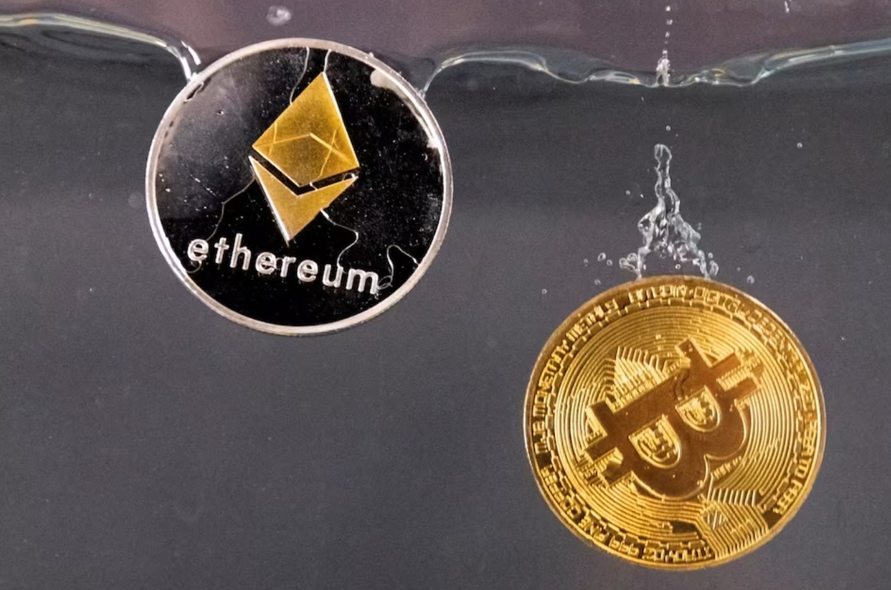 image Cryptoverse: Like a bond with no yield? Investors split on ether ETFs