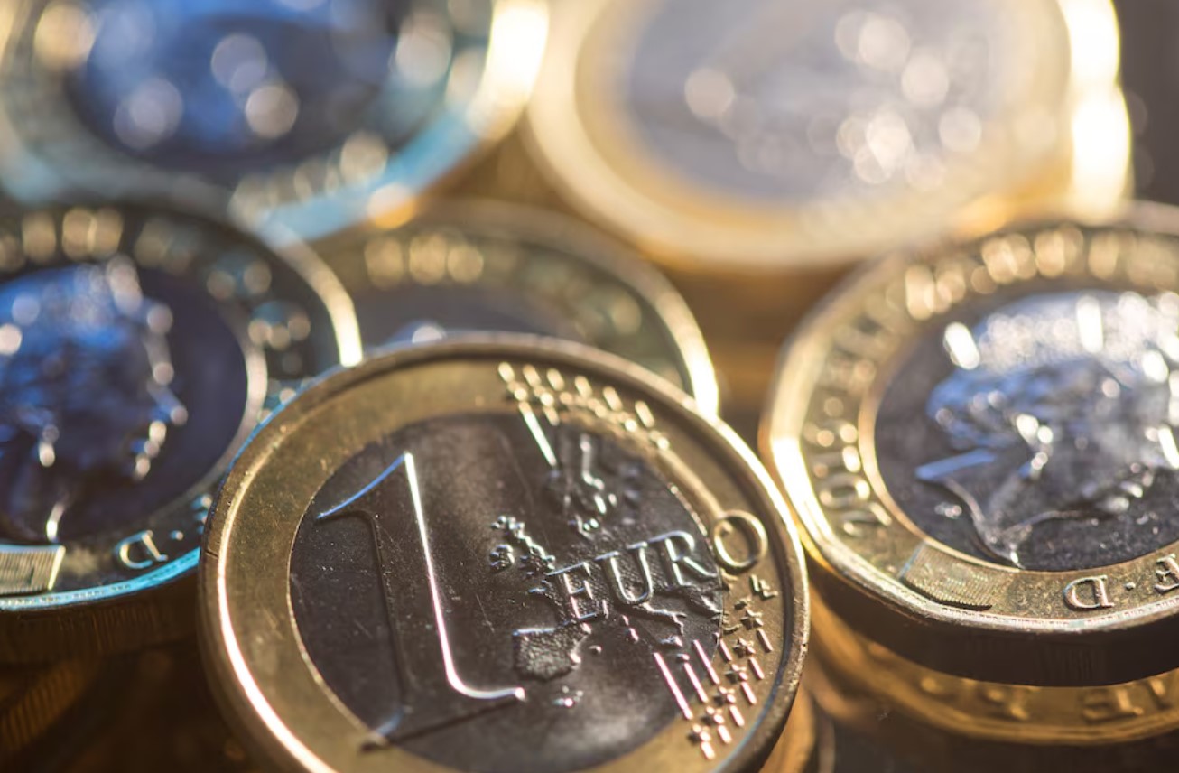 image Cyprus government and banks selfishly hoard wealth