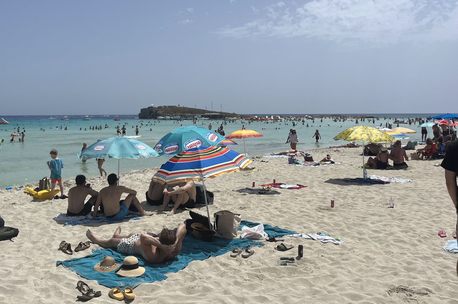 image Highs of 42C as weather warning in place