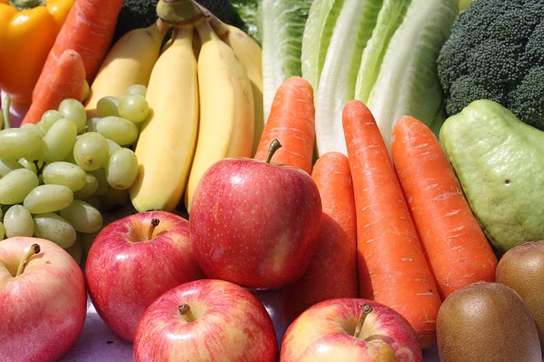 image Huge increase in fruit and veg prices, retailers the big winners