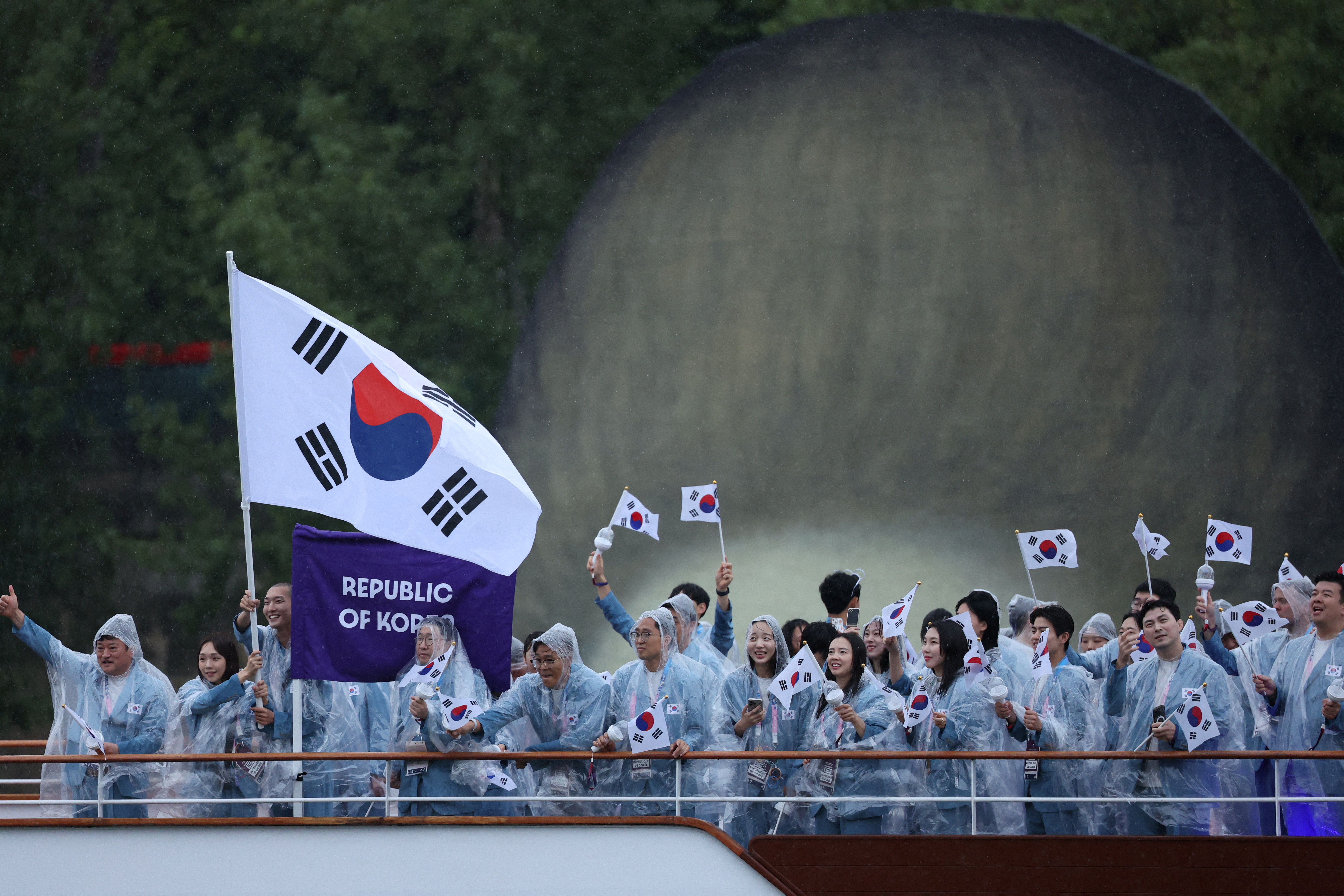 image S. Korea expresses regret after its athletes introduced as N. Korea at opening ceremony
