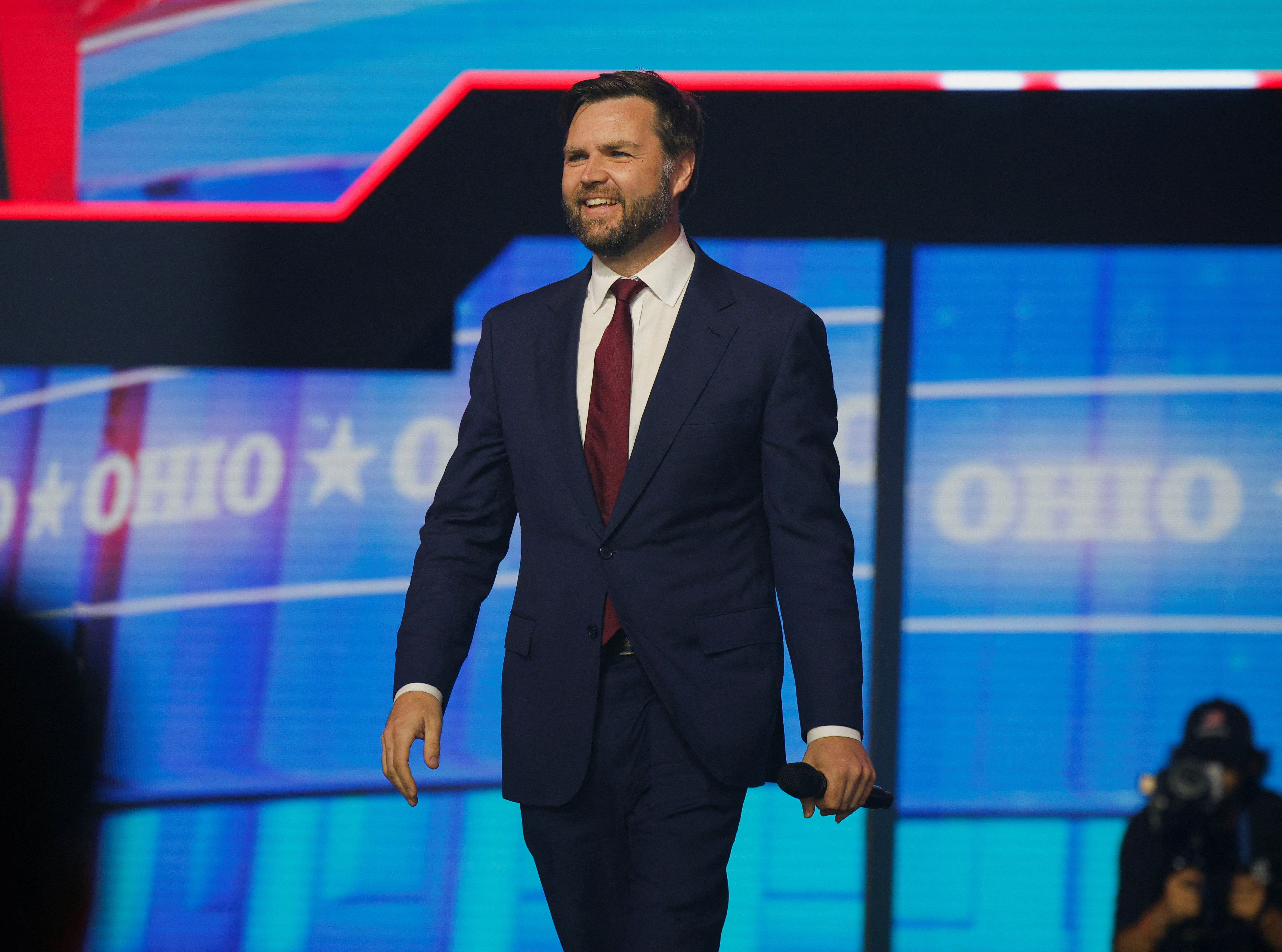 image Trump picks onetime critic J.D. Vance, now a fierce defender, as his running mate