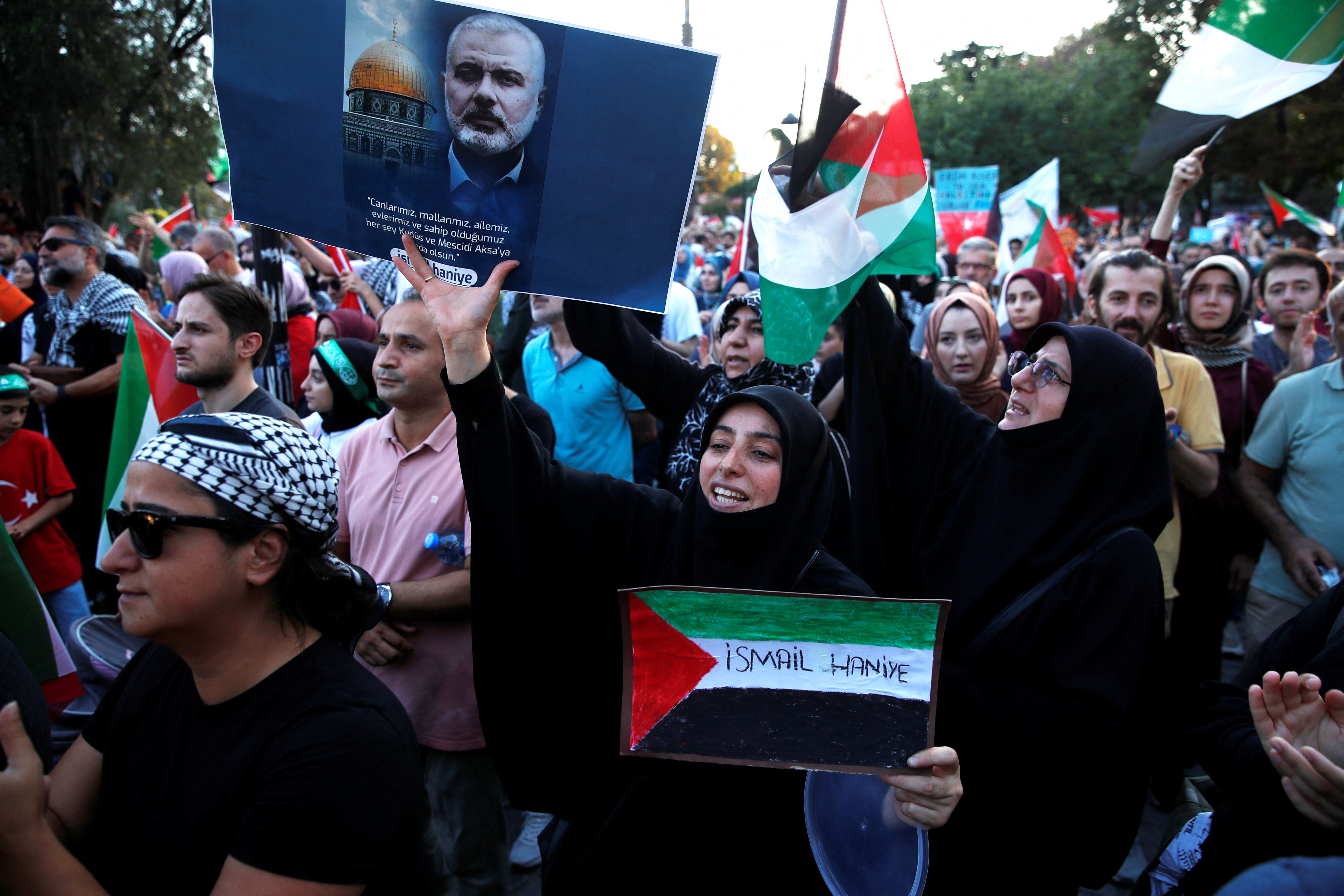 image US says military moves in Middle East aimed at de-escalating tensions