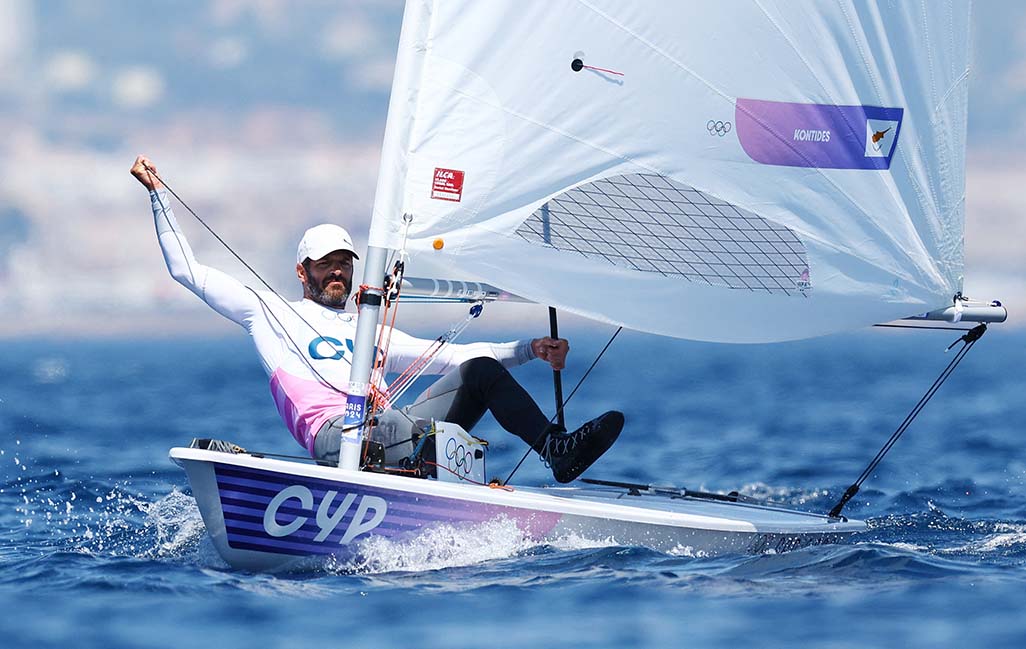 image Kontides in contention as dinghy duel goes to the line