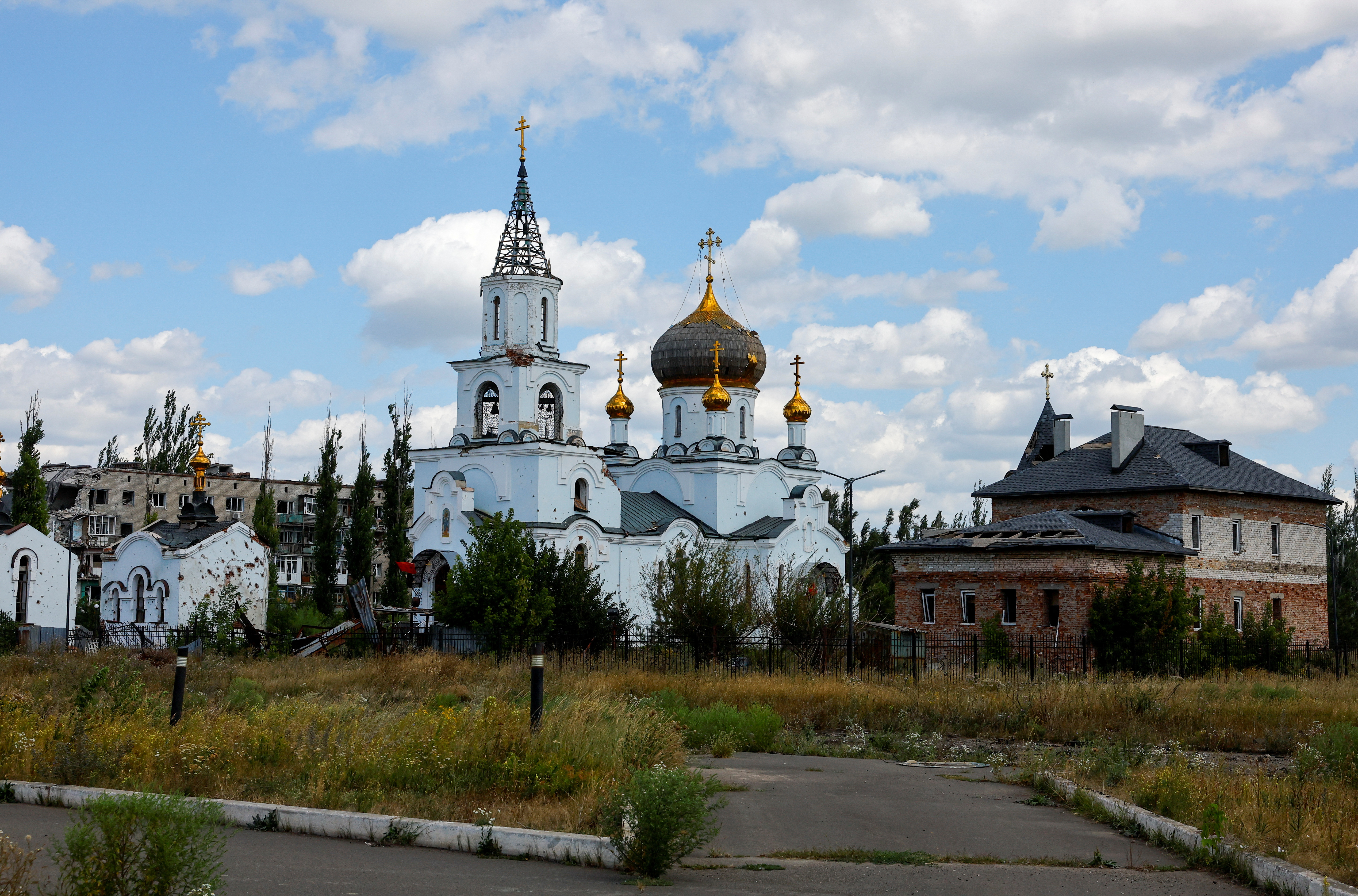 image Ukraine adopts &#8216;historic&#8217; law to ban Russia-linked minority church
