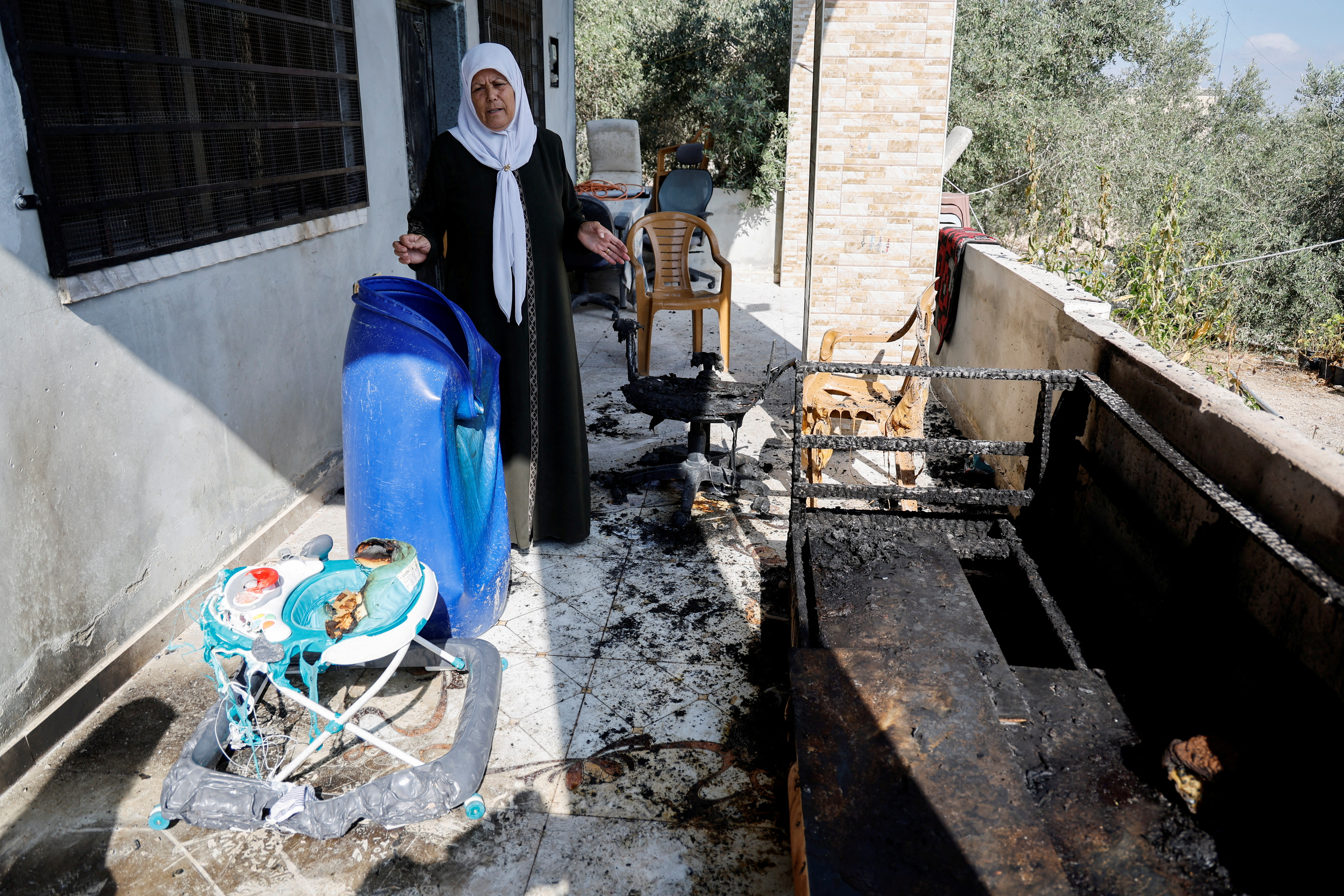 image Palestinians describe &#8220;brutal&#8221; West Bank settler attack
