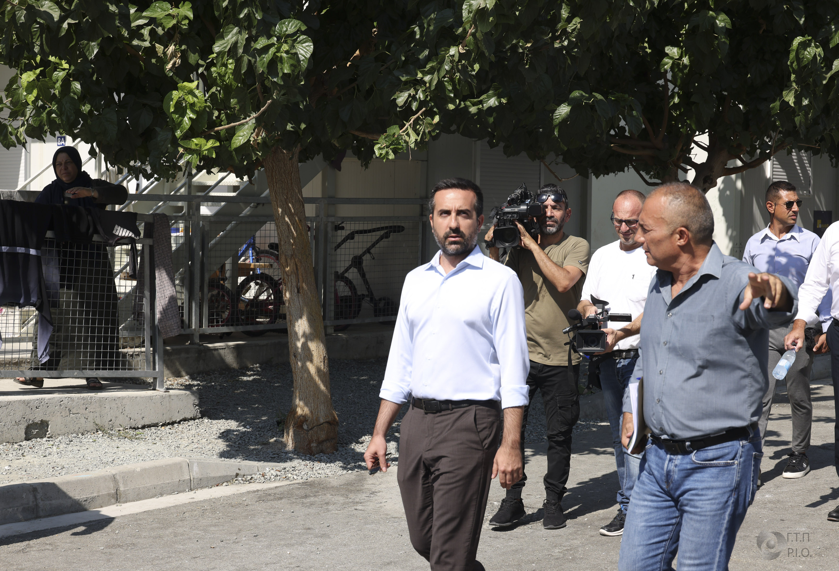 image More than 900 Syrians withdraw asylum bids