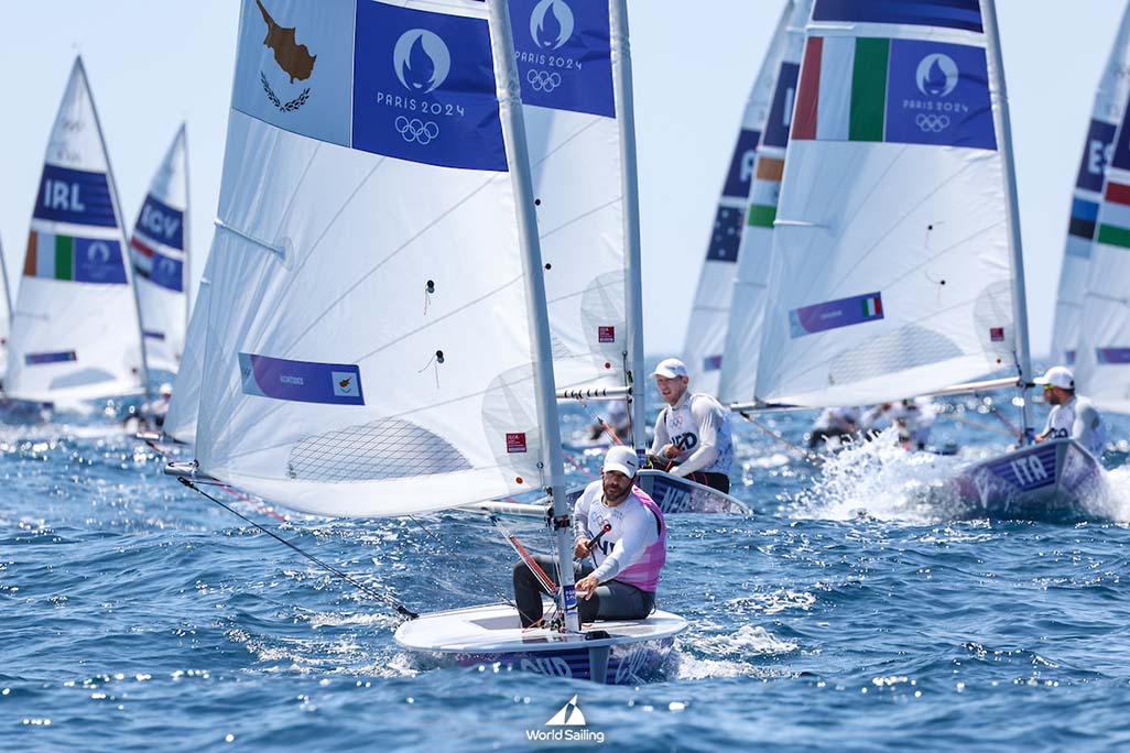 cover Kontides forced to wait as lack of wind causes postponement