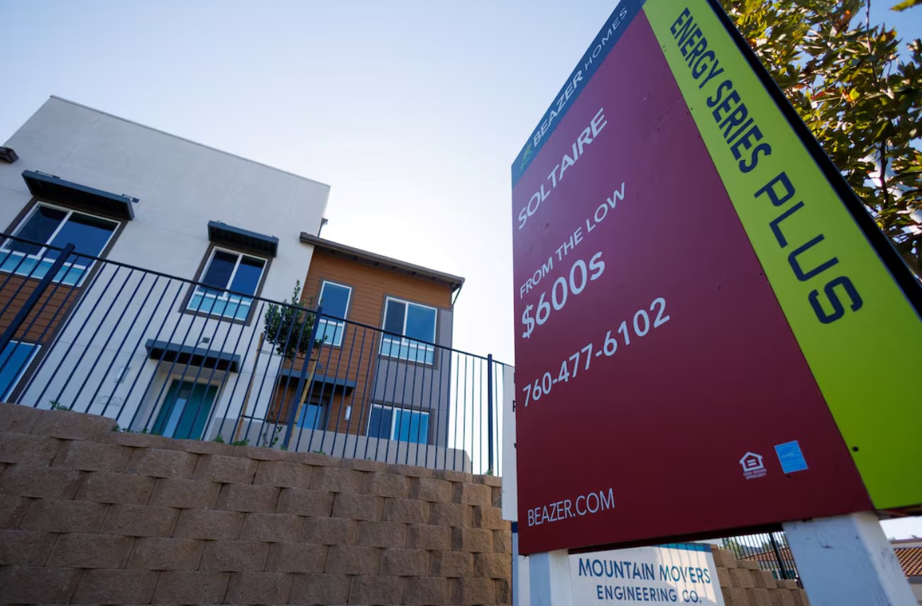 image US house price growth slows in June as mortgage rates rise