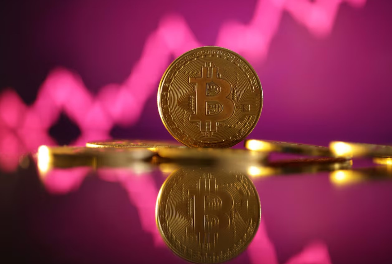 image Police investigating $110,000 cryptocurrency fraud