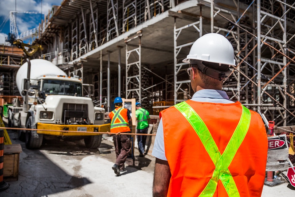 image Minister expresses relief after construction and hotel woes resolved