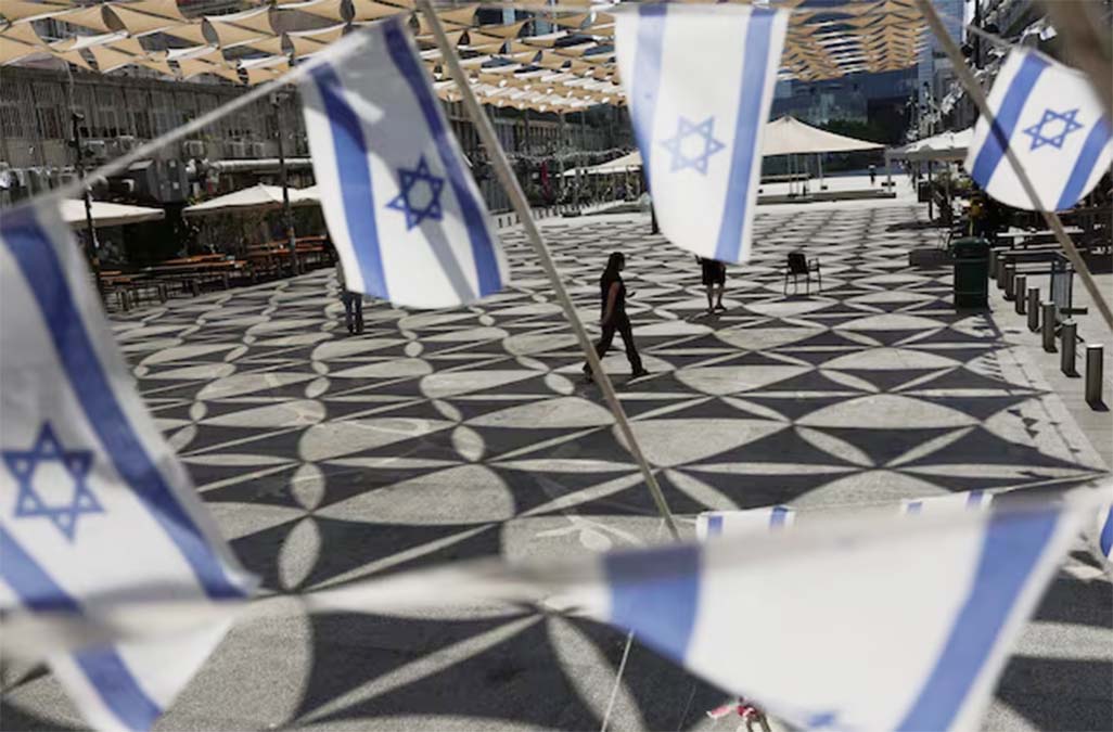 image Tense Israel in waiting as attack threat looms