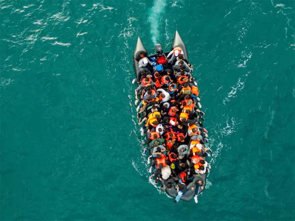 image Spain to legalise about 300,000 undocumented immigrants per year