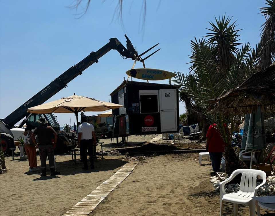 image Illegal businesses on Pervolia beach demolished