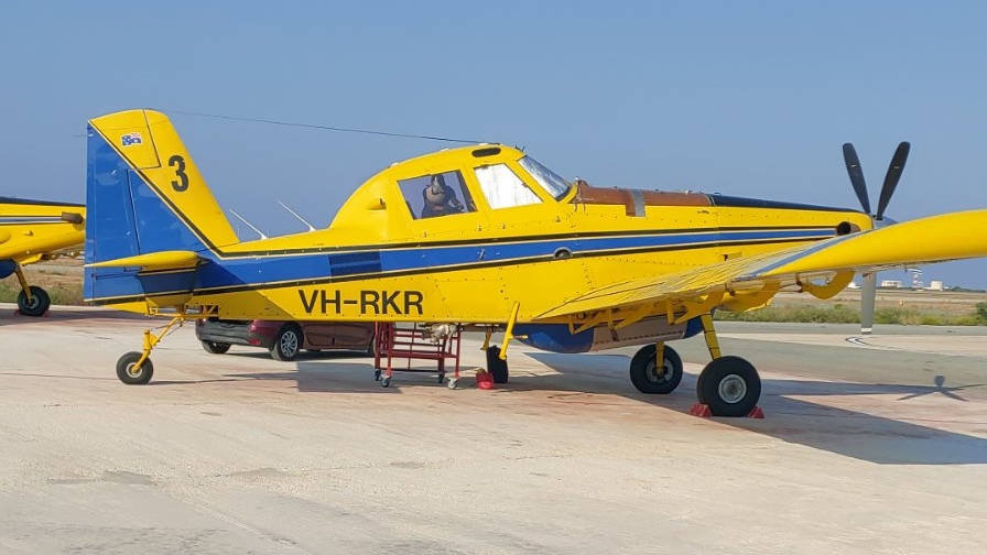 image Forestry department sends firefighting planes to North Macedonia