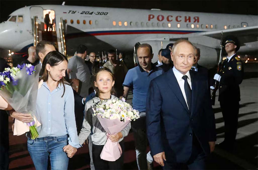 image Children of freed sleeper agents learned they were Russians on flight