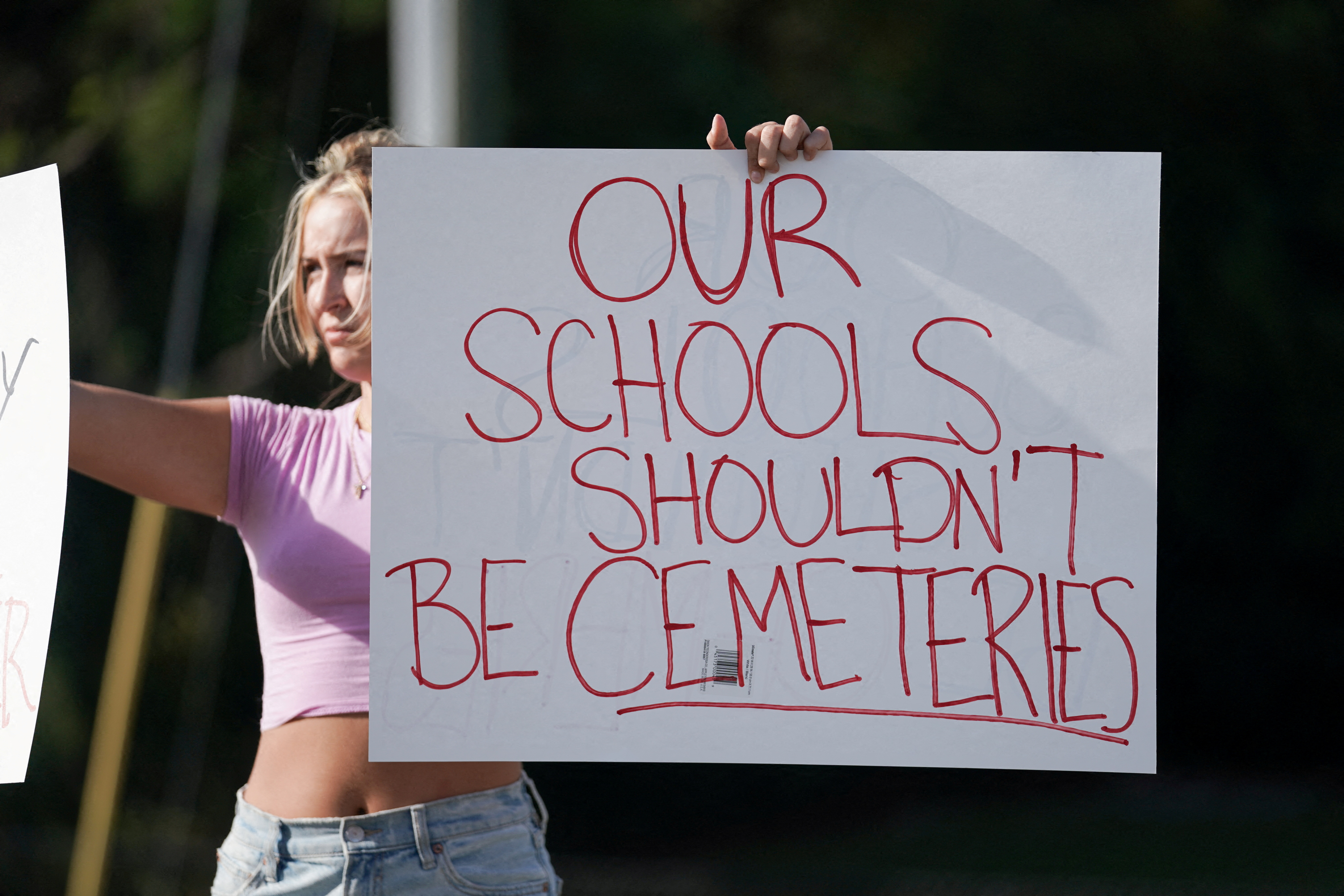 cover Georgia high school student, 14, kills 4 and wounds 9 in campus shooting