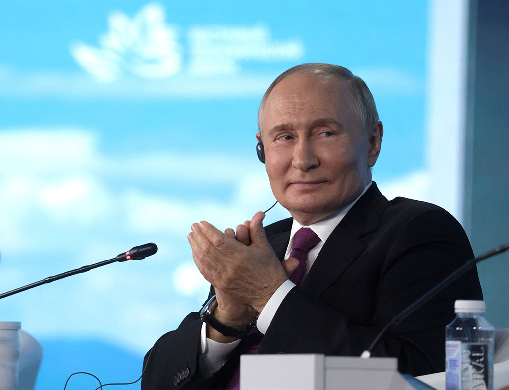 image Teasing Putin says Russia backs Harris, cites &#8216;infectious&#8217; laugh