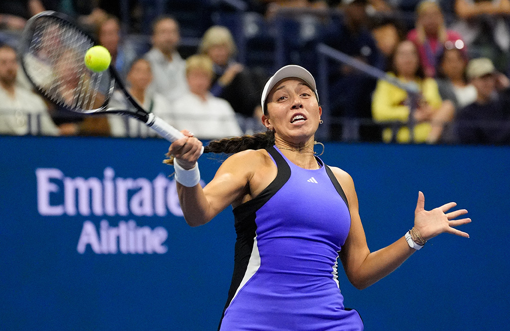 image Hometown hero Pegula looks to upset Sabalenka in final