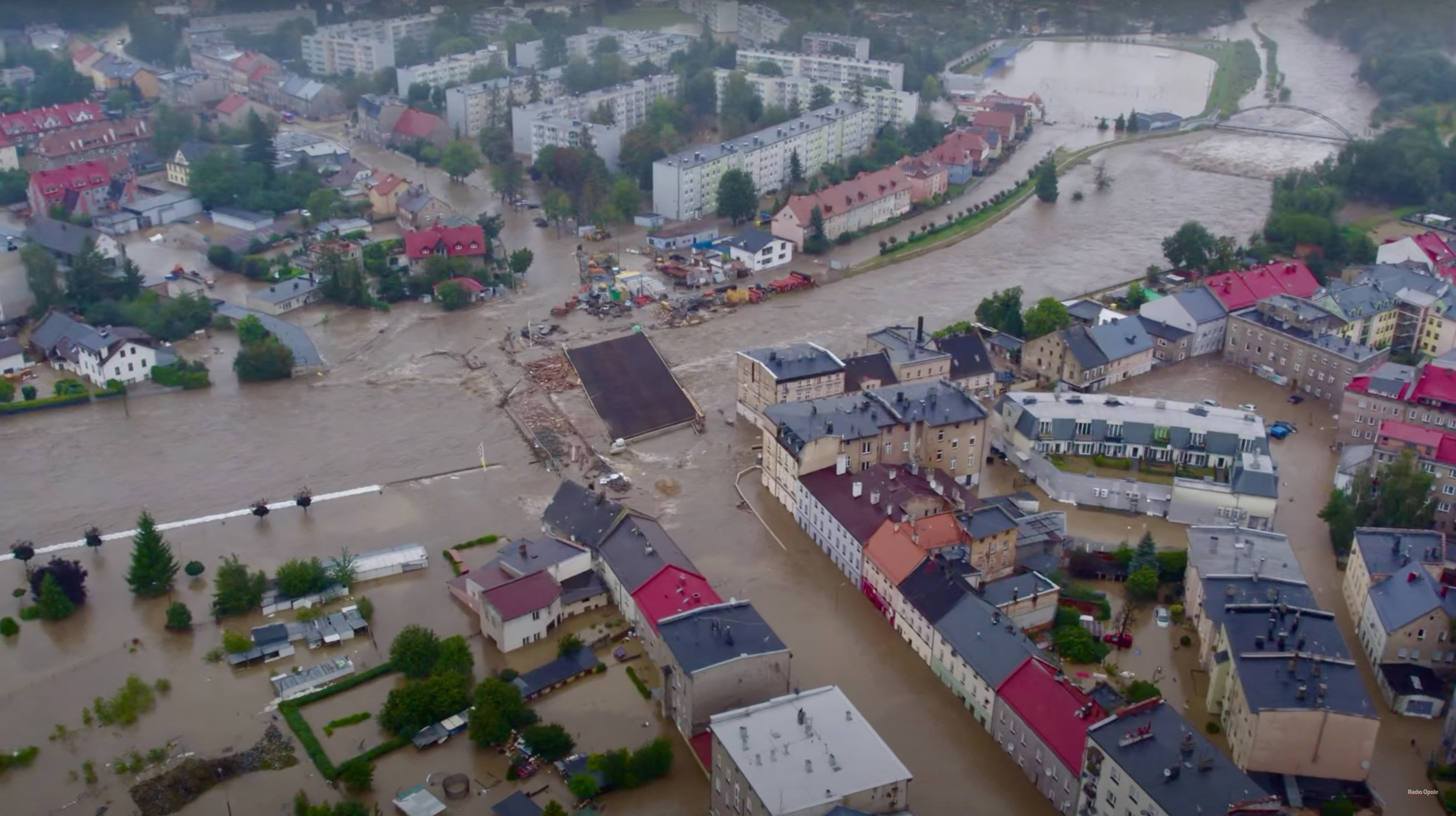 image More rivers spill banks in central European floods, death toll rises to 10