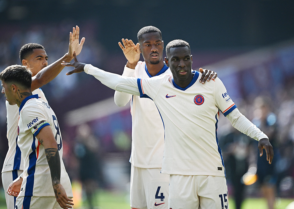 image Jackson double helps Chelsea cruise to 3-0 win at West Ham