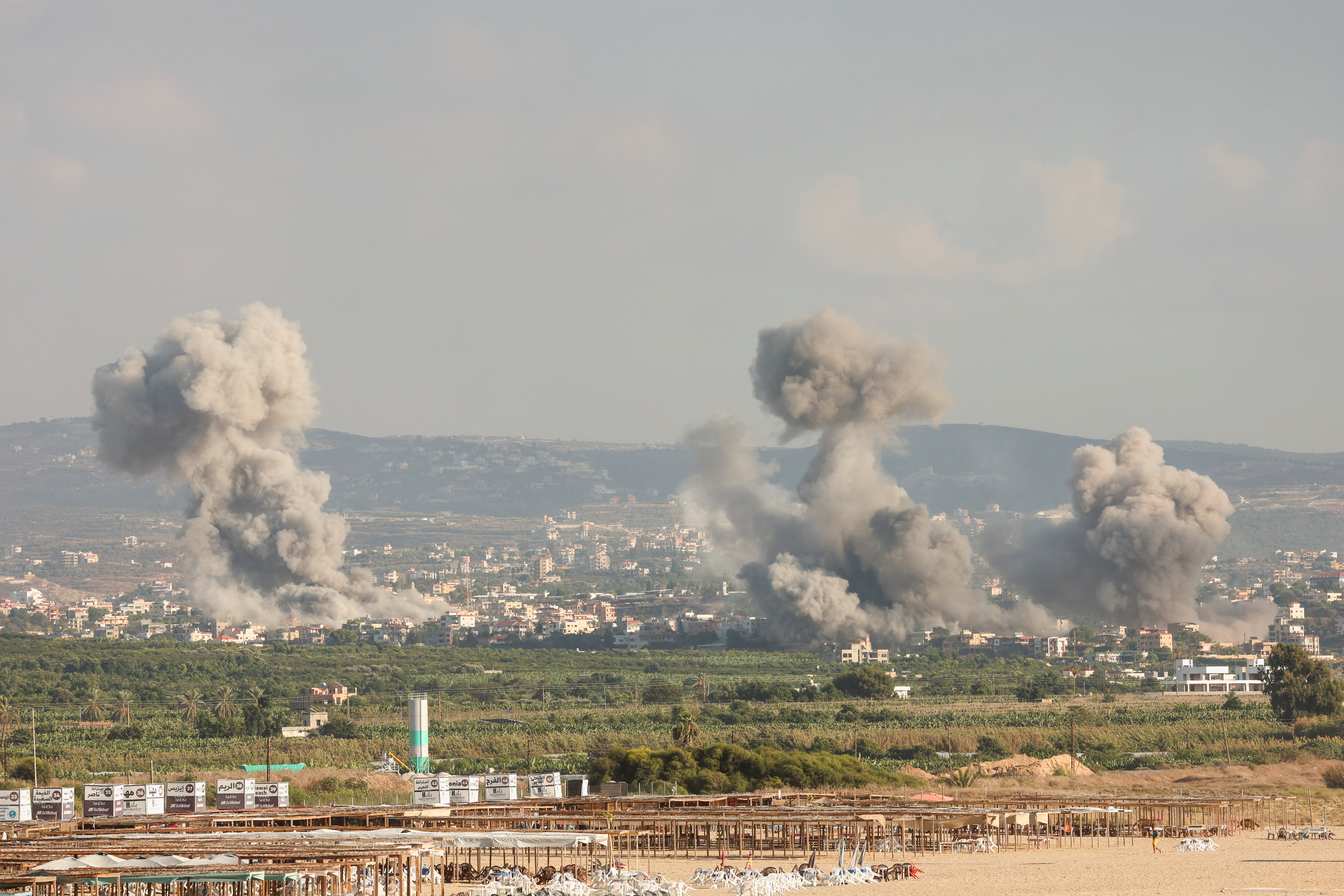 image Lebanon says Israeli airstrikes kill at least 492, residents flee from south