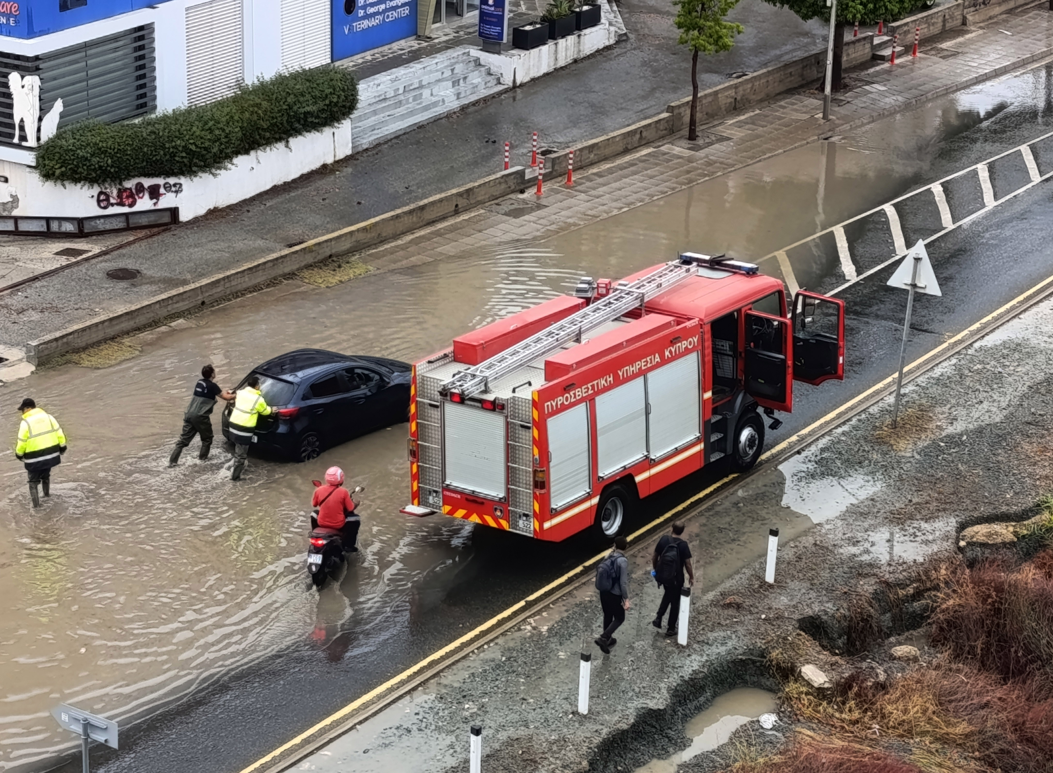 image Police and fire brigade intervene as rain brings Nicosia to standstill