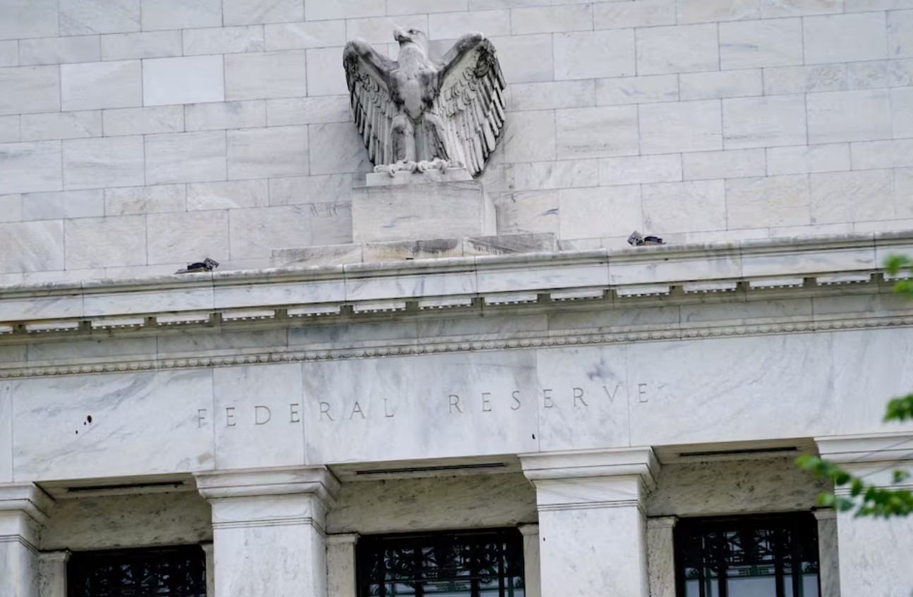 image Goldman Sachs predicts three Fed rate cuts, recession risk rises on tariffs