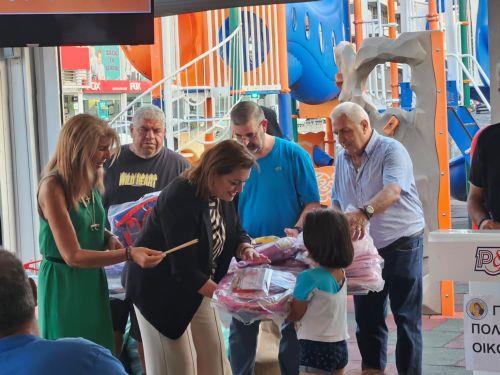 image Education minister hails large families