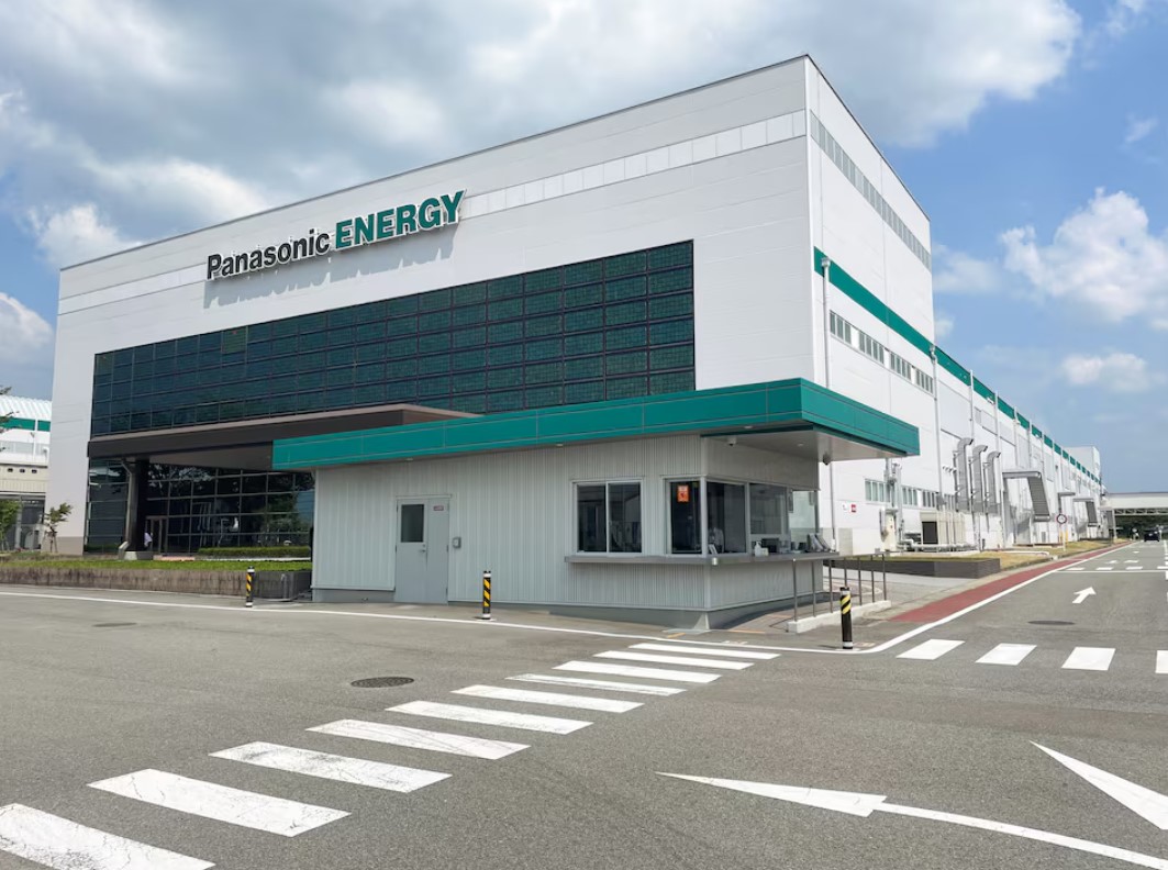 image Panasonic readies new 4680 EV batteries for automakers