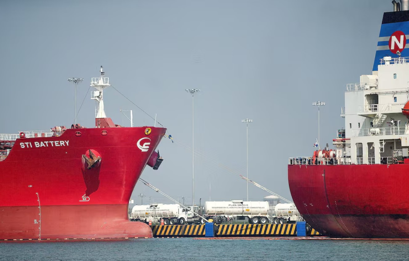 image Global oil refining profitability plummets as demand slows, capacity increases