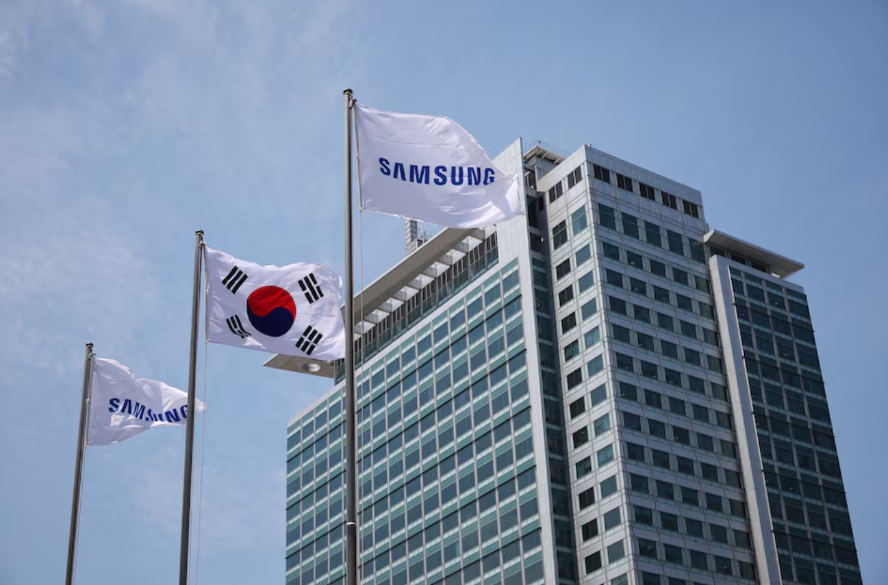 image Samsung Electronics plans global job cuts of up to 30 per cent in some divisions
