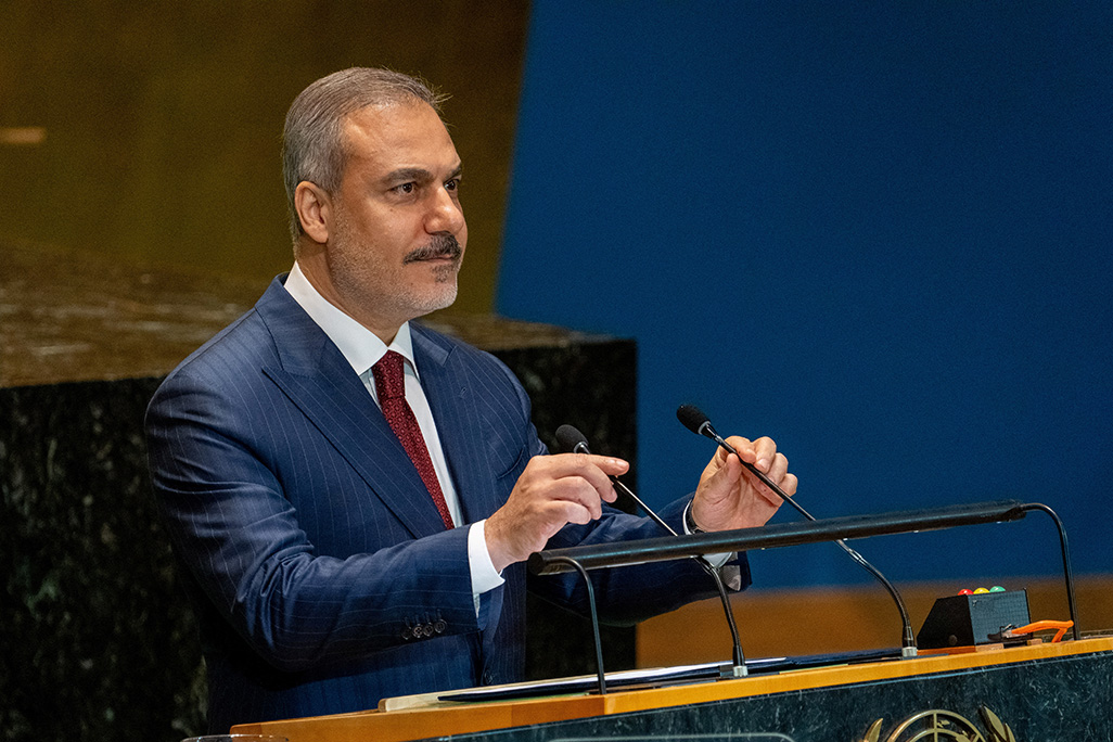 image Turkish Foreign Minister to visit Greece to discuss bilateral issues