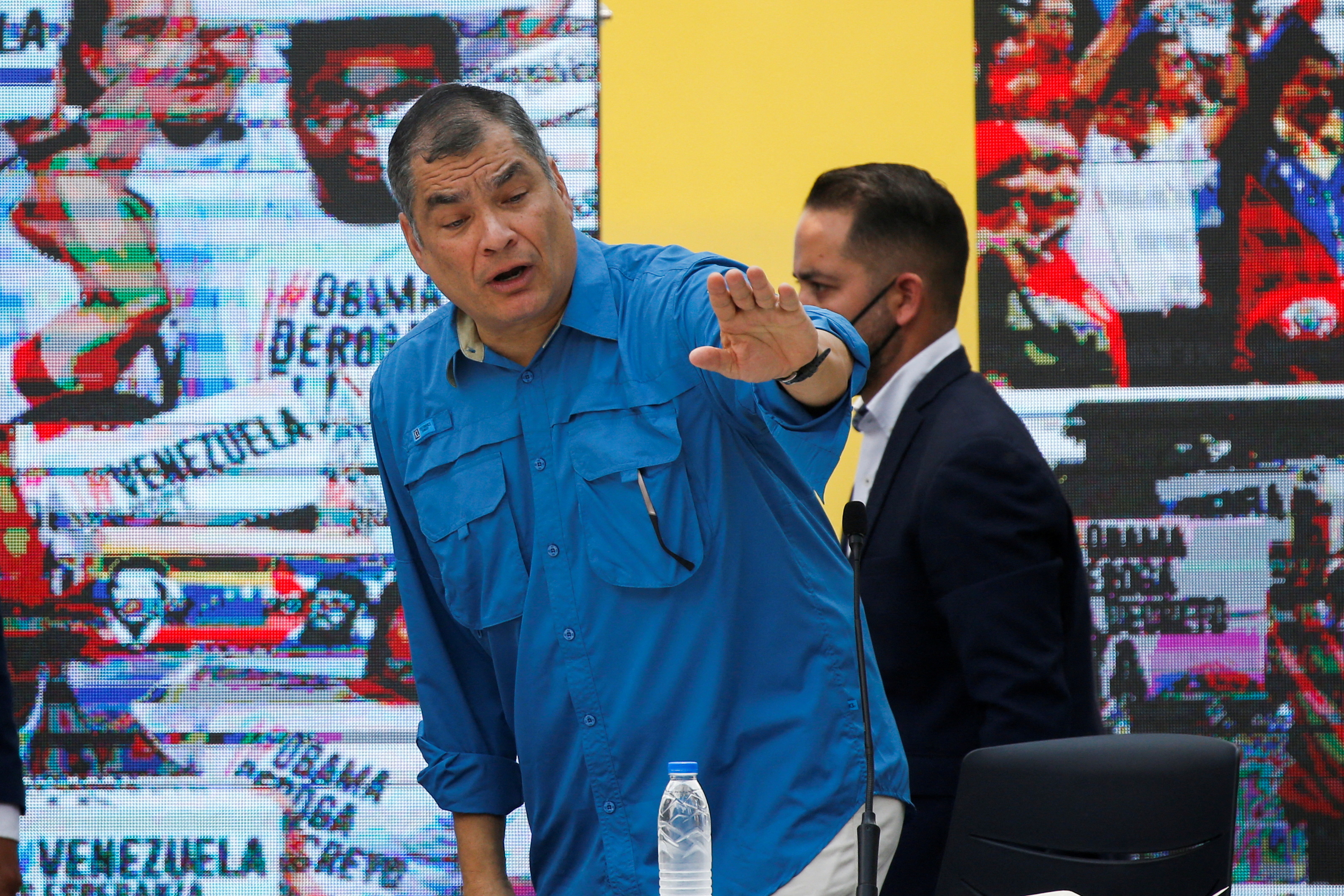 image US bars ex-Ecuador president, former vice president from entry over corruption