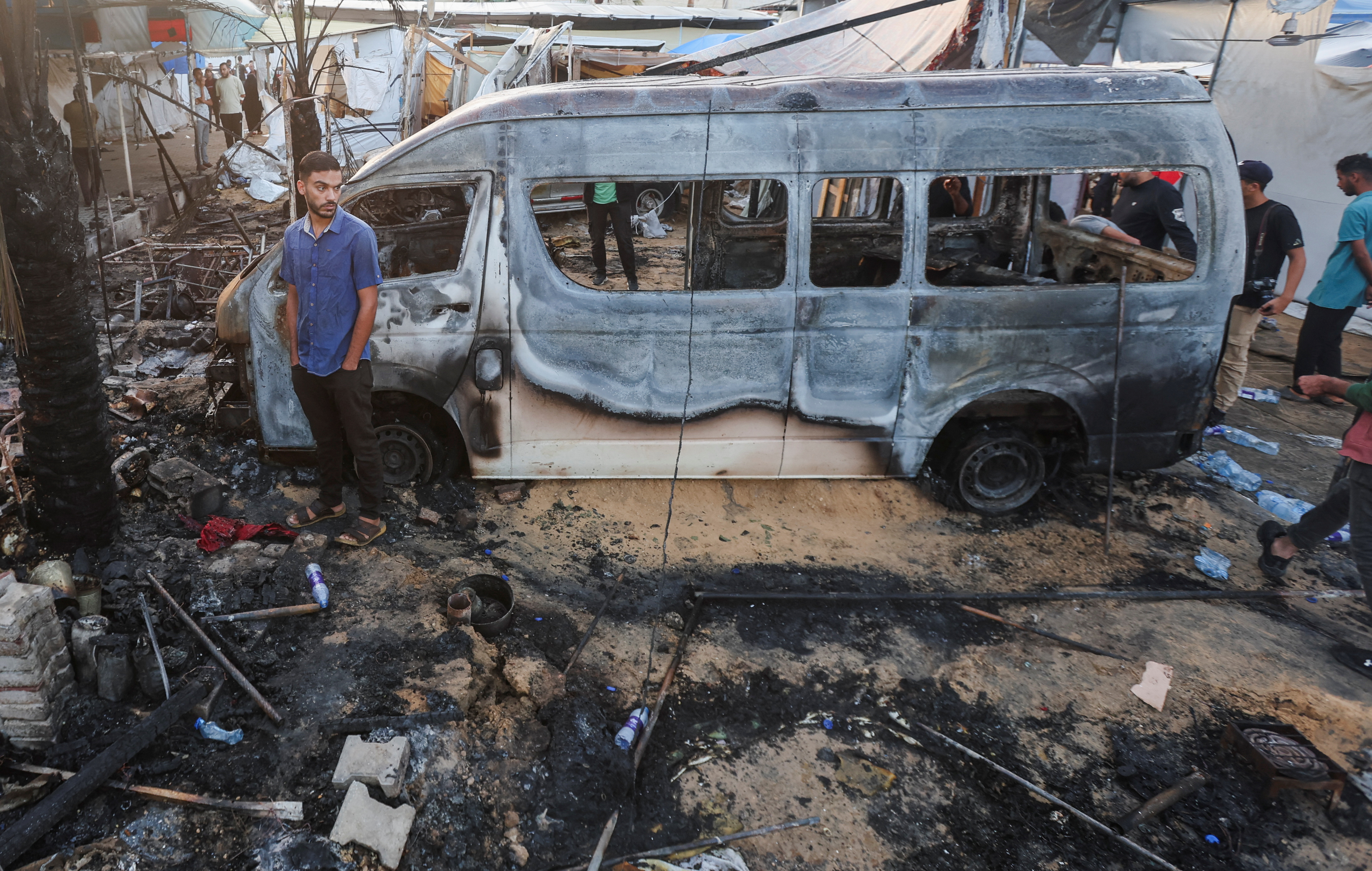 image Israel steps up military pressure in north Gaza amid fears of siege and displacement