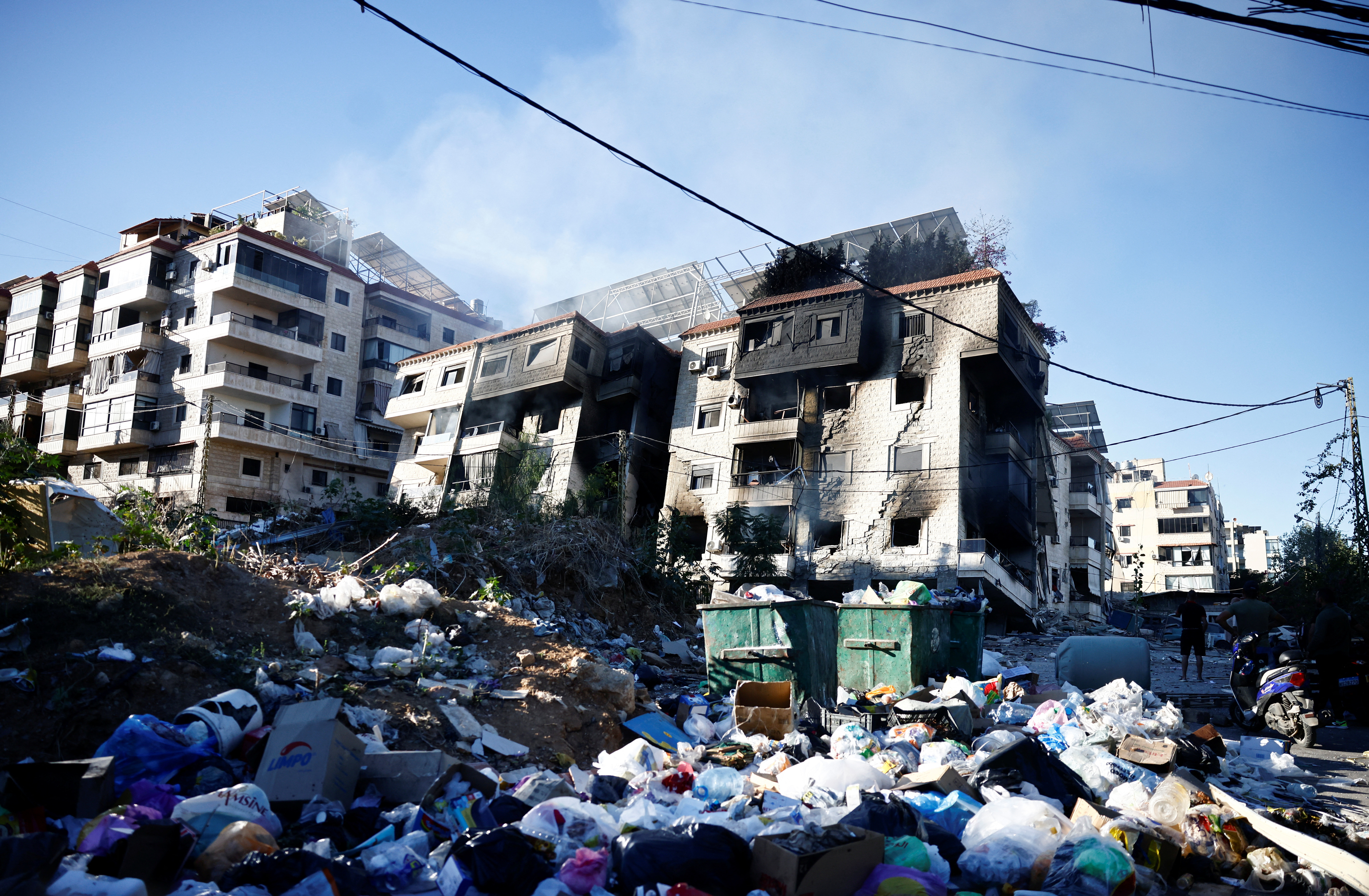 image Israel threatens to expand war if Hezbollah truce collapses
