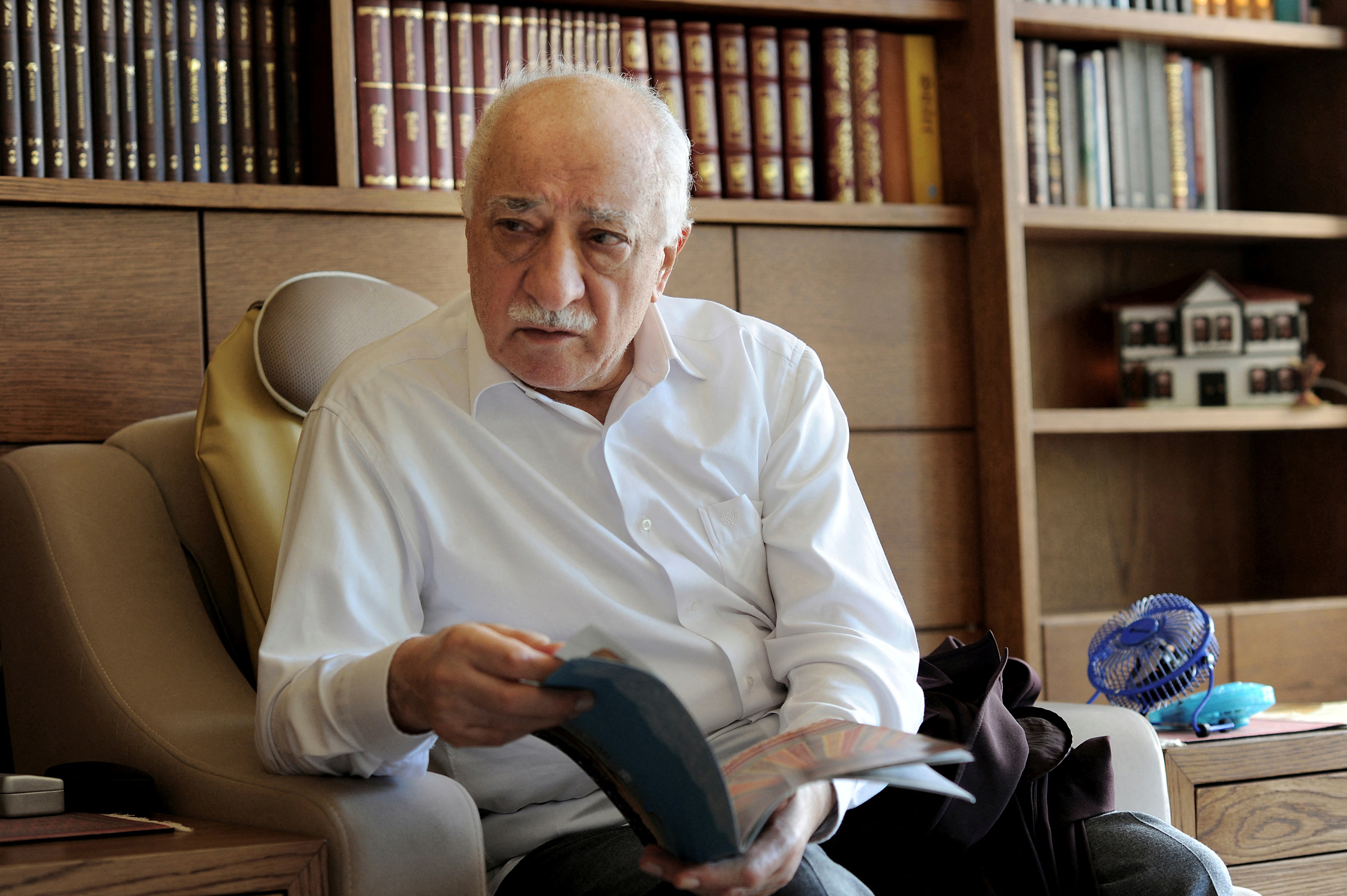 image Gulen, the powerful cleric accused of orchestrating a Turkish coup, dies
