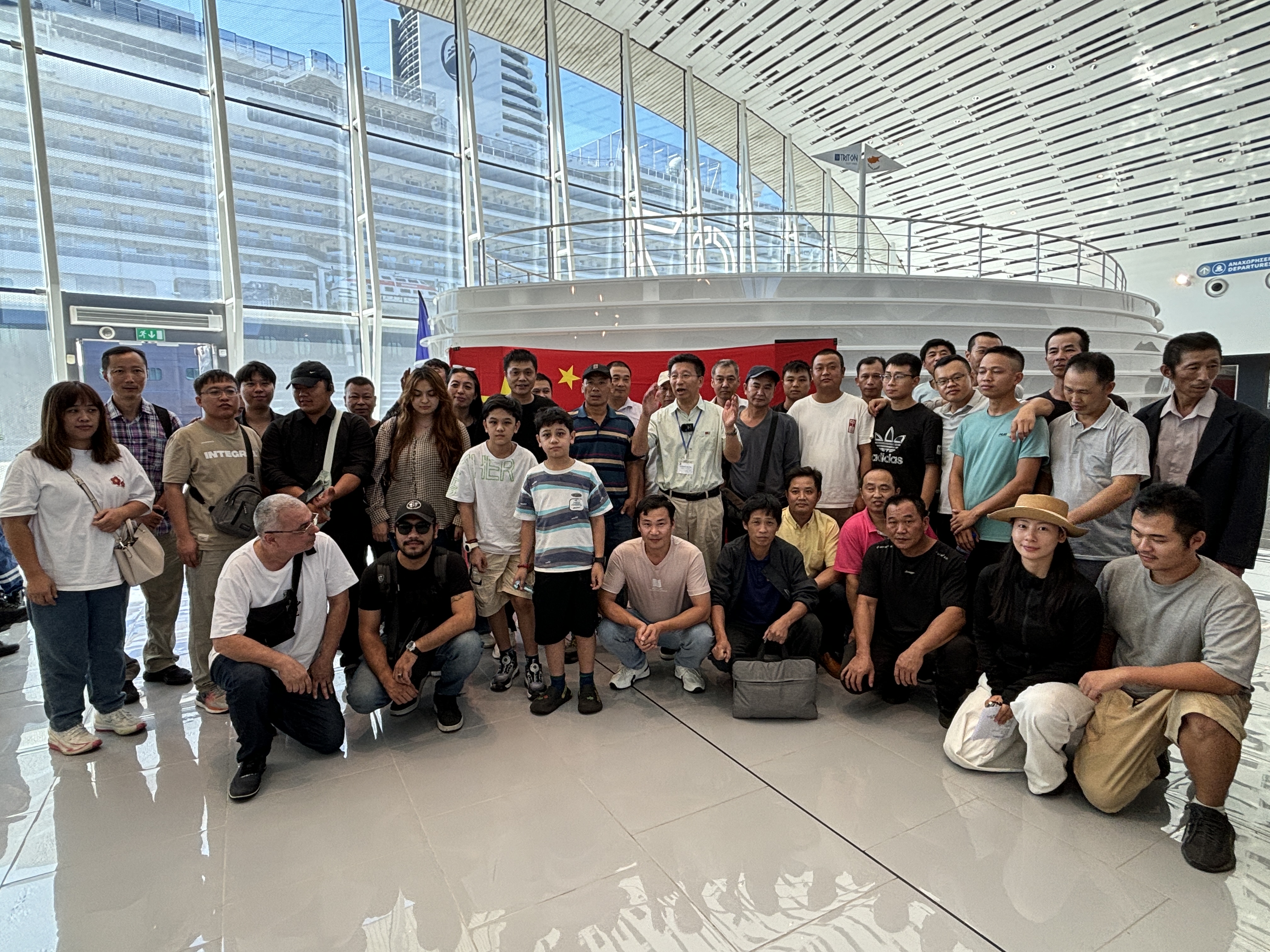 image Chinese expatriates evacuated from Lebanon arrive in Cyprus