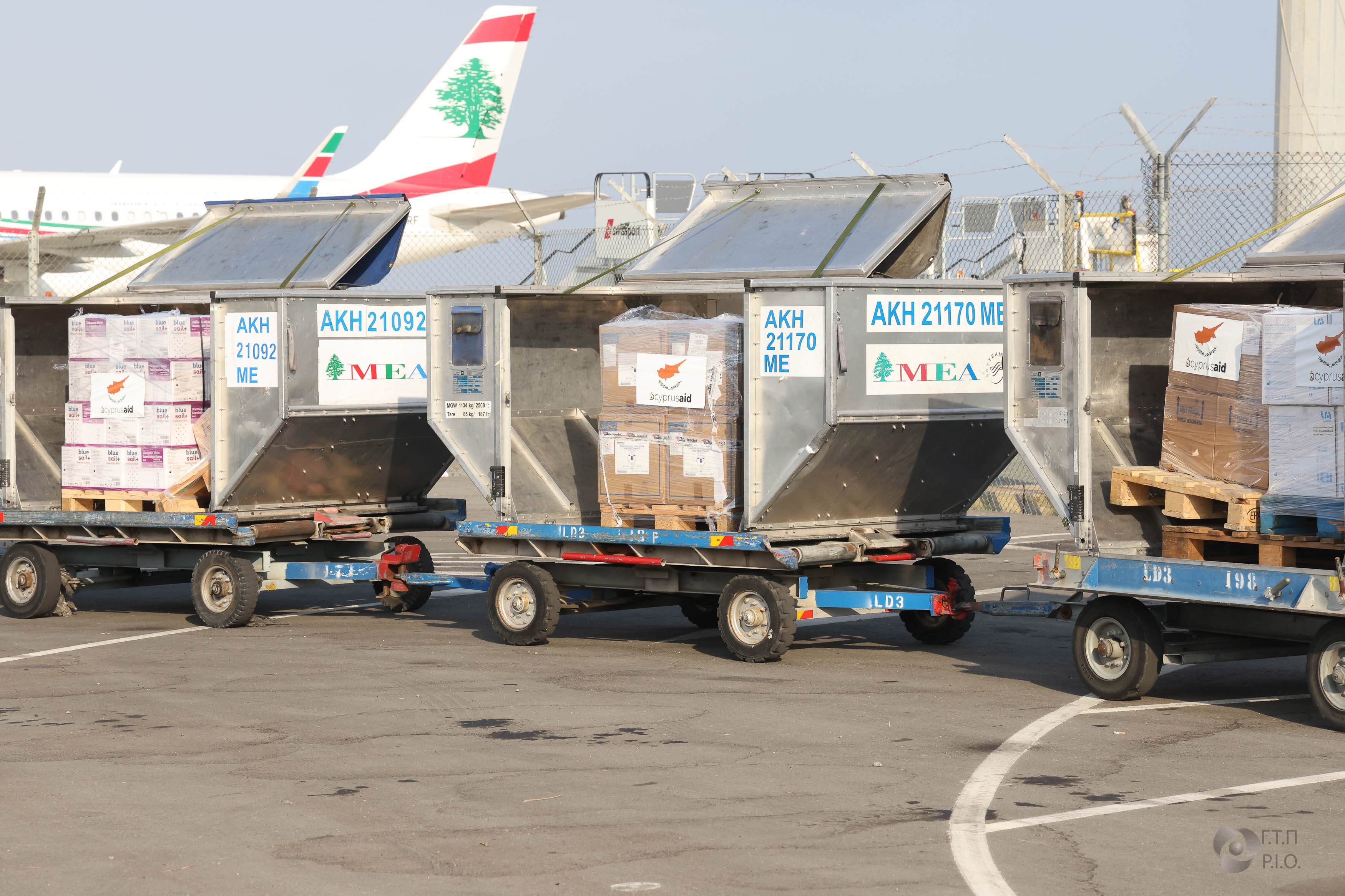 image Cyprus sends first batch of aid to Lebanon