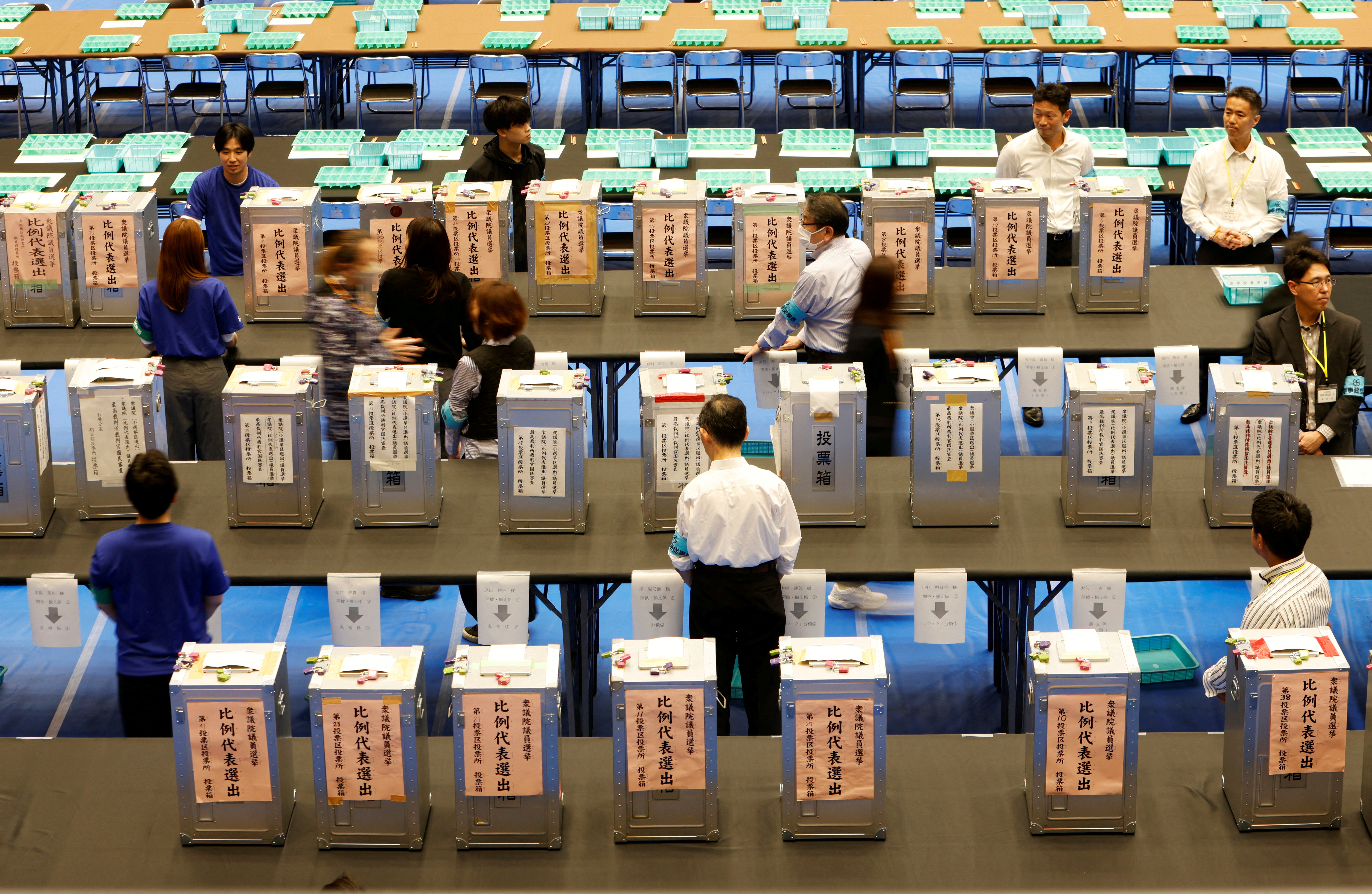 image Japan voters punish PM Ishiba, election result unclear