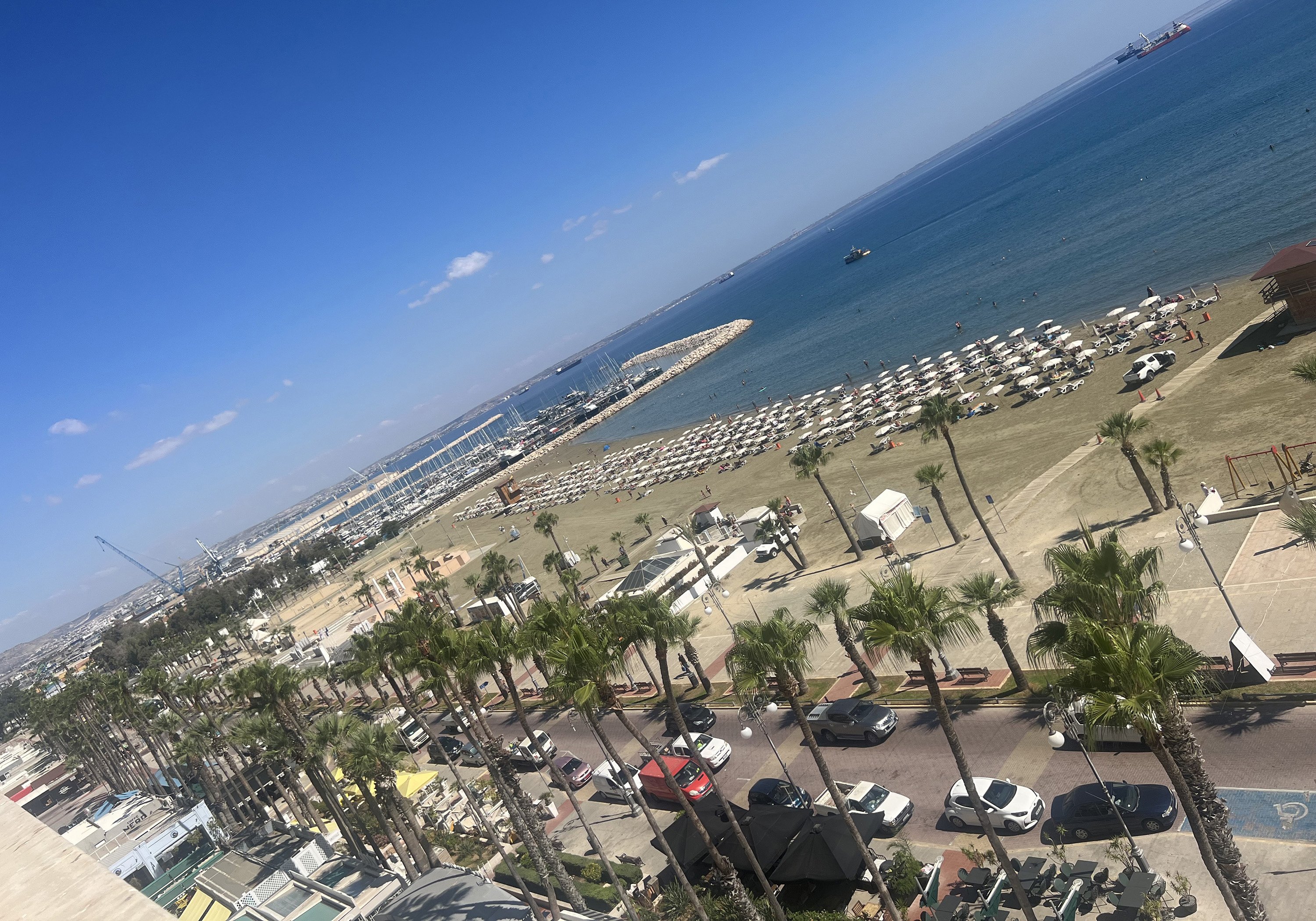 image Police seek Larnaca gang after robberies